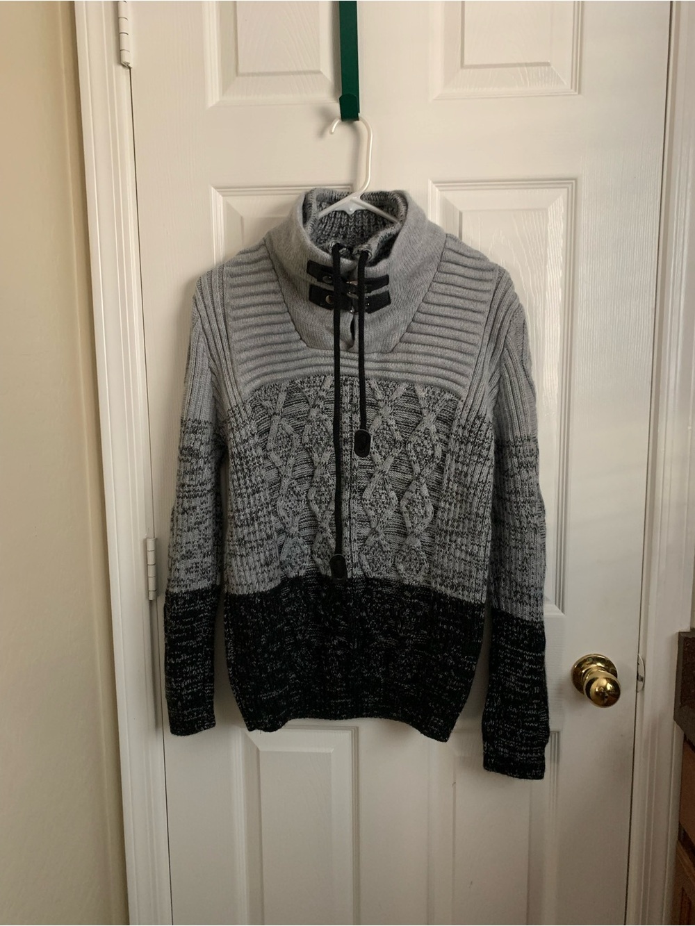 Women’s Gray Ombre Cable Knit Pullover Sweater with Funnel Neck